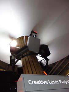 Laser Projektor mit Spiegel