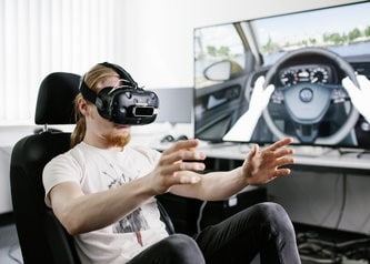 David Kuri ist VR-Developer bei Volkswagen und arbeitet im Virtual Engineering Lab der Konzern-IT.