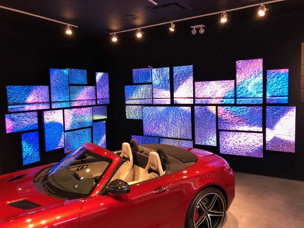 BrightSign-Player steuern Pop-Up Stores von Mercedes-Benz 