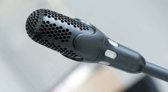 Kapsel des Schwanenhalsmikrofons DCNM-MICS mit integriertem Wind- und Popp- Schutz