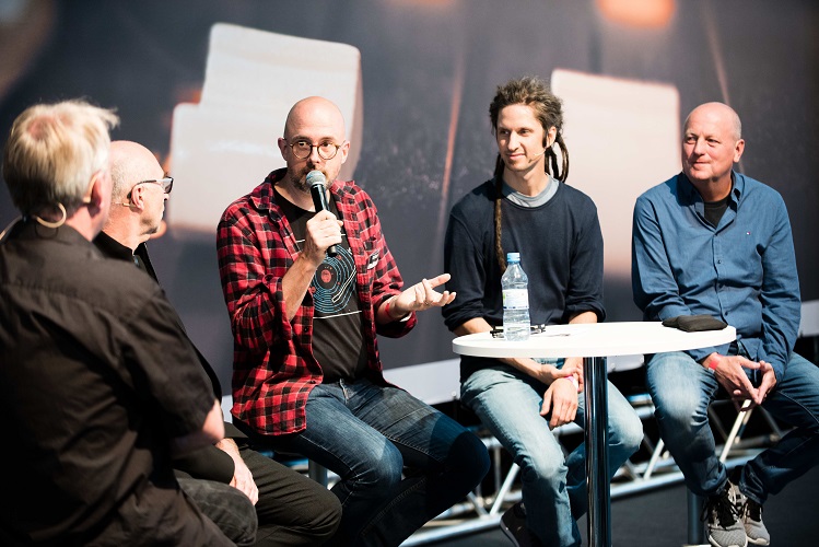 Im Diskussionsforum wurde mit Hans-Martin Buff (Prince, Scorpions) kräftig über Themen der Branche argumentiert.