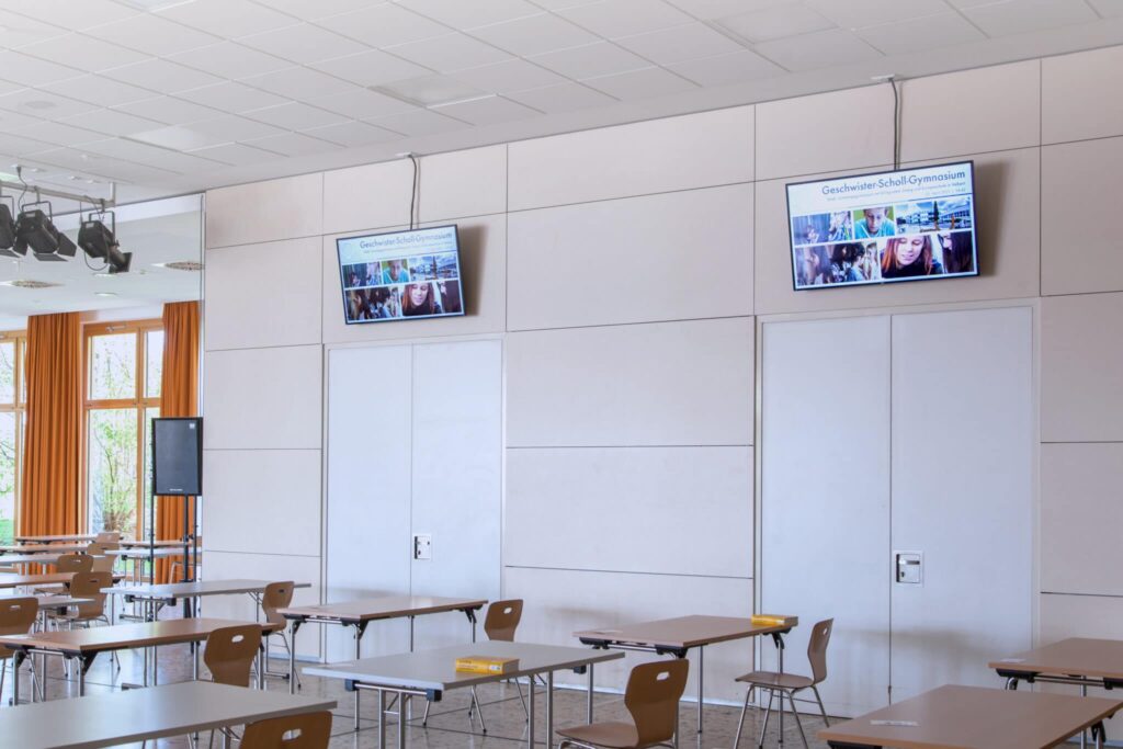 Philips-Displays der Q-Line im Geschwister-Scholl-Gymnasium