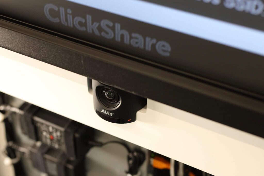 USB-Webcam in Stele integriert