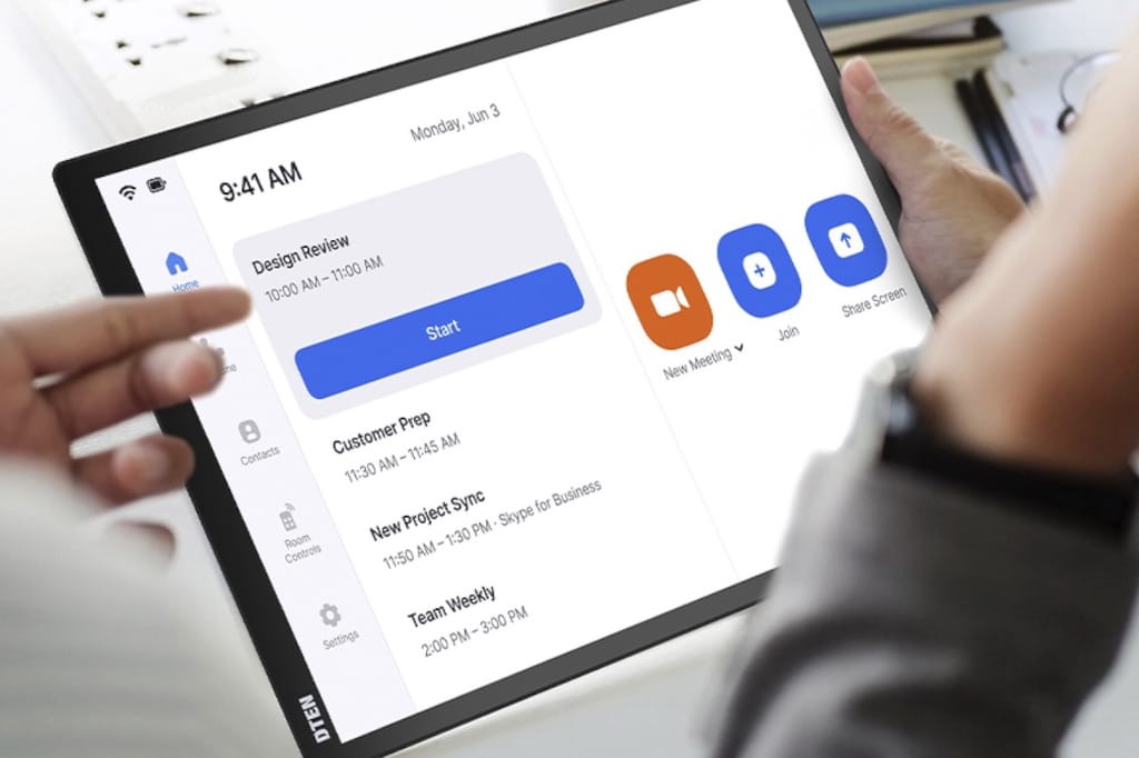 DTEN Mate mit Zoom Rooms auf Display