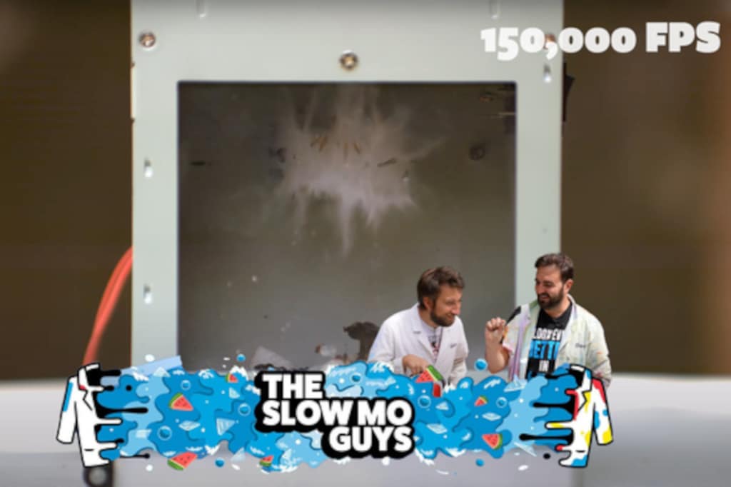 The Slow Mo Guys mit E-Bulb