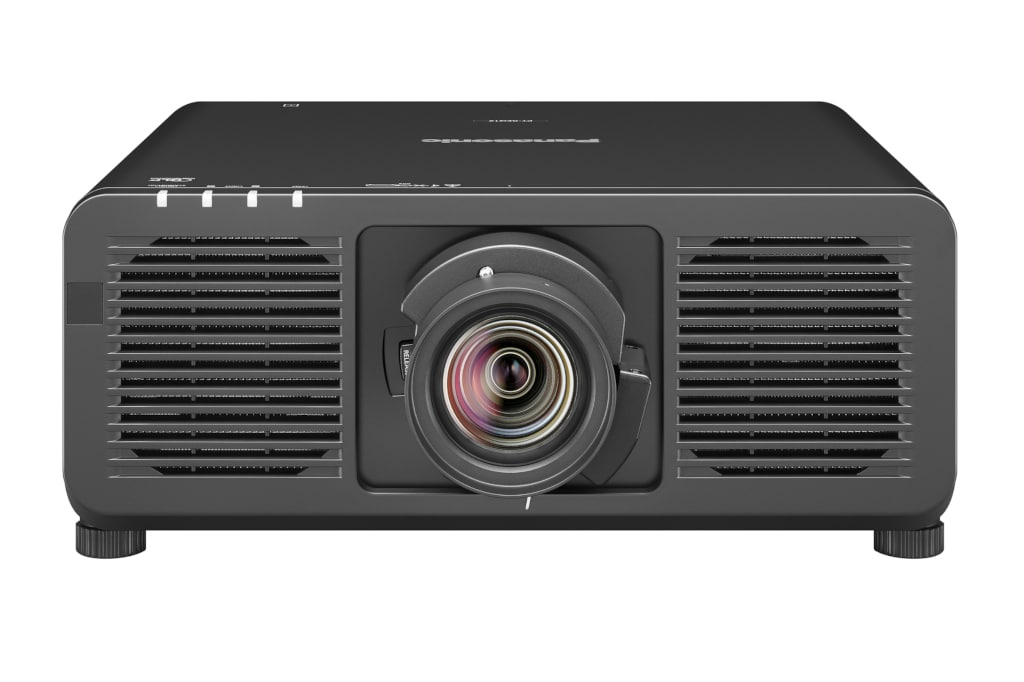 Panasonic PT-REQ15 frontal