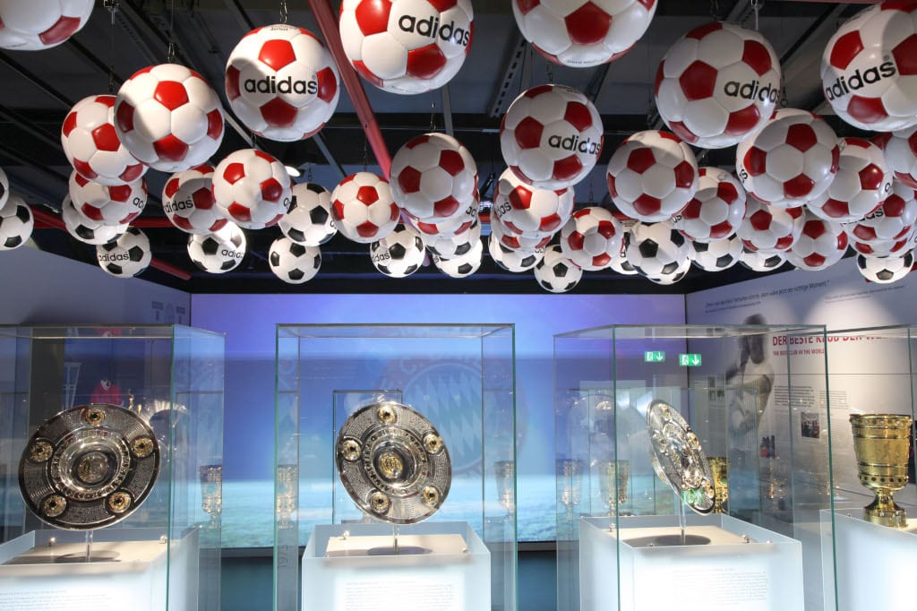 Pokale im FC Bayern Museum