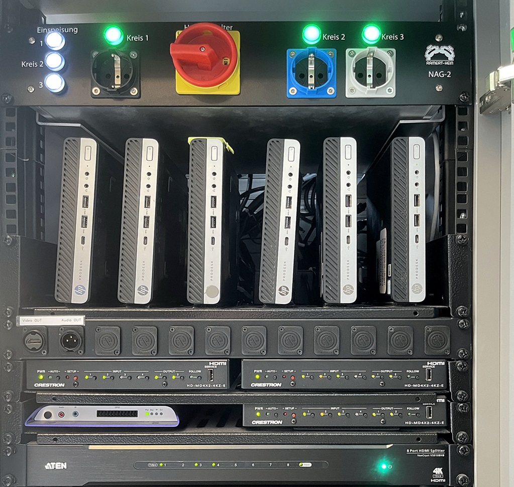 48 Port Extreme Networks Switch