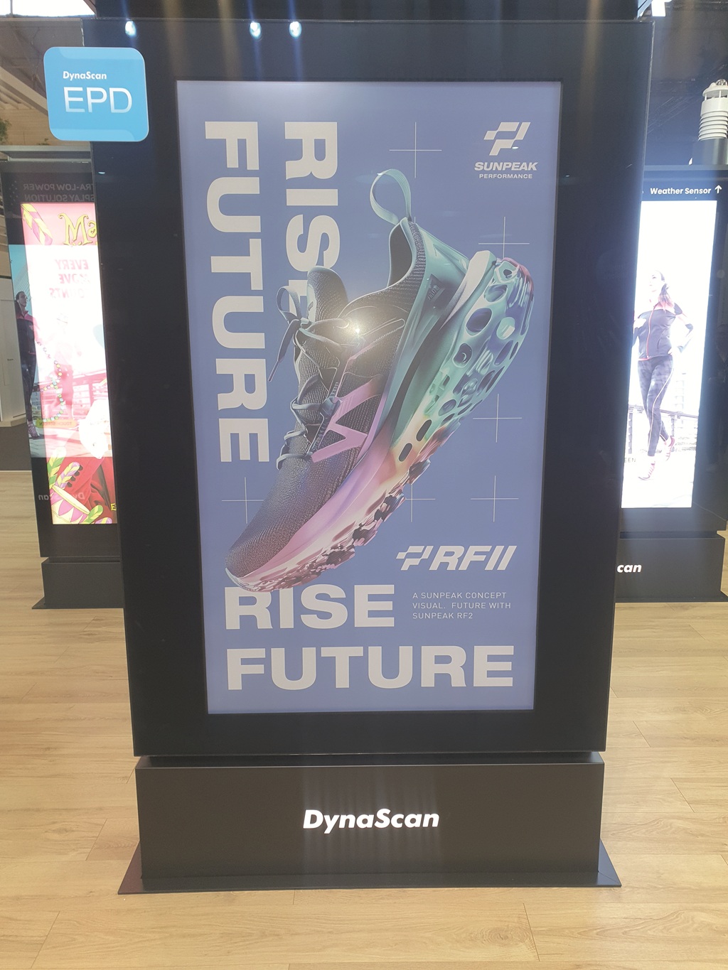 75-Zoll-E-Paper-Stele von Dynascan