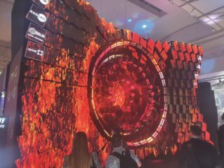 Immersive Lightshow am Gemeinschaftsstand von Solid, Setup Design, Lotus Lightning und AVA LED