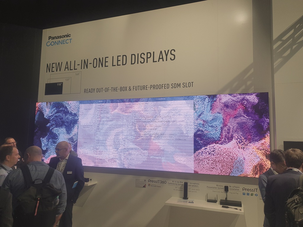 Panasonic All in One LED-Display