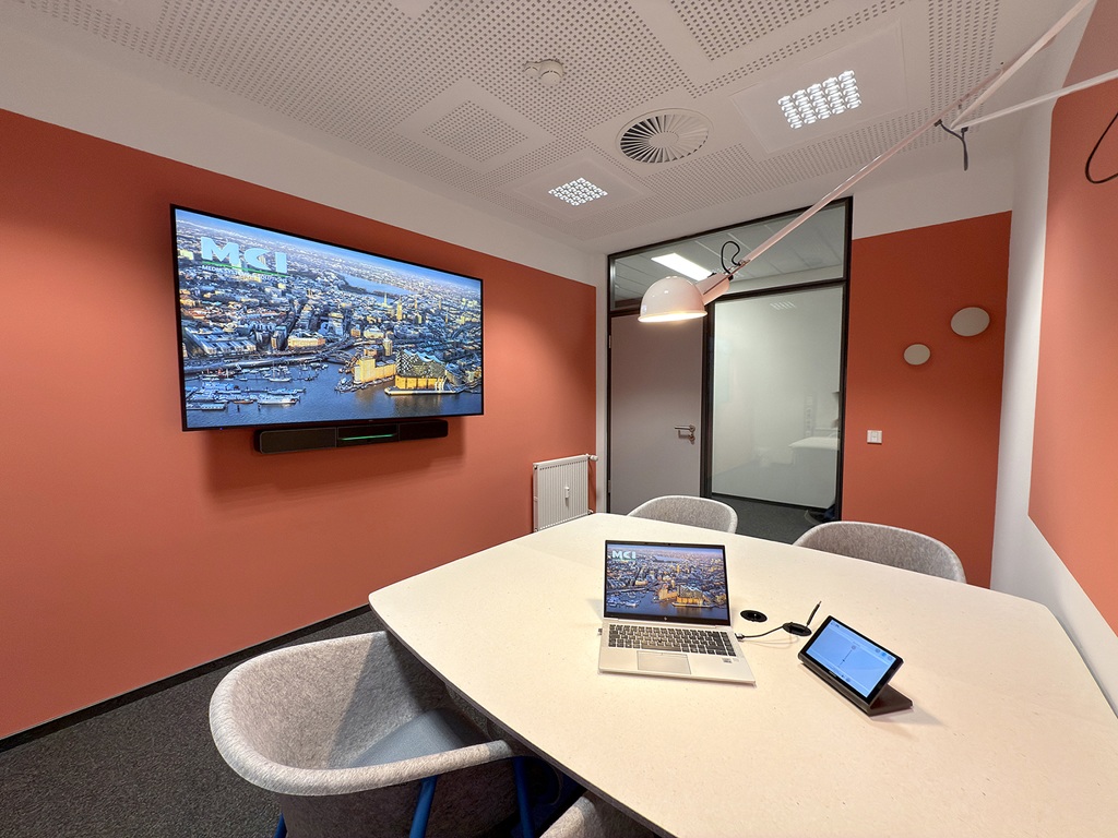 Moderne Medientechnik für das Zentrum für Angewandte Luftfahrtforschung