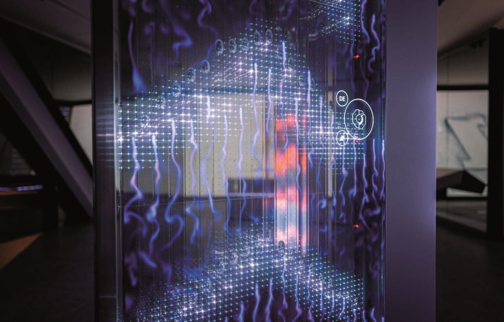 Luftblasen in die Glycerin-Schicht und die Beleuchtung der LEDs erzeugen aufregende visuelle Effekte.